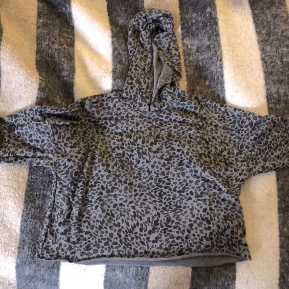To small,old Navy, Cheetah print,black and gray 10-12(girls)